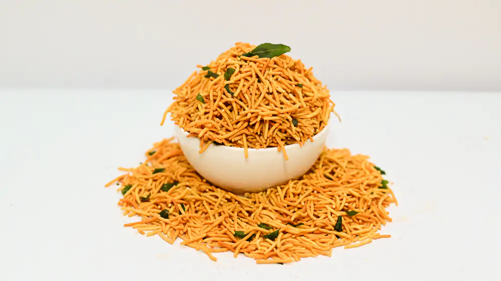 TIKKAT LASUN SEV (250gm)